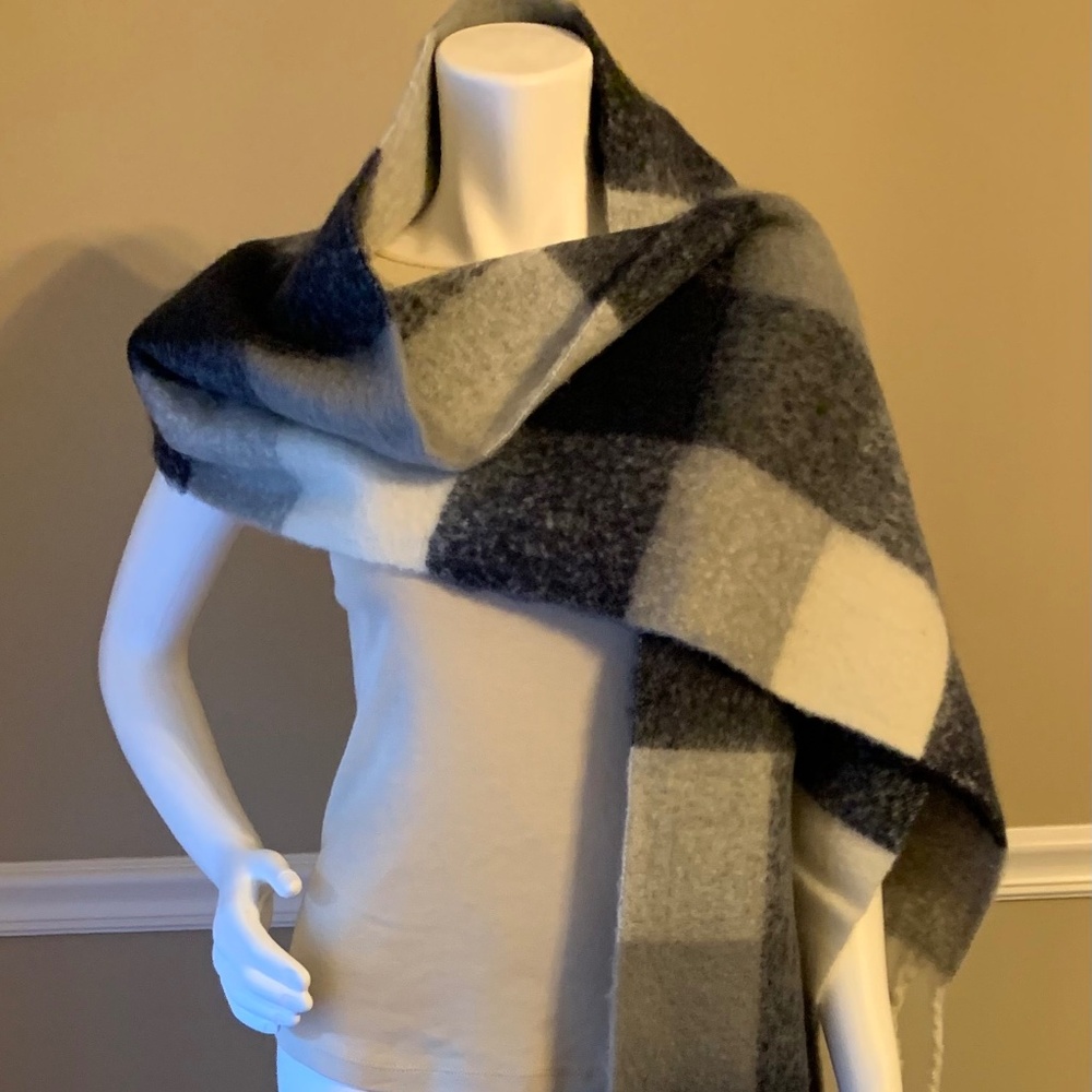 Frye Blanket Scarf .  6 REMAINING